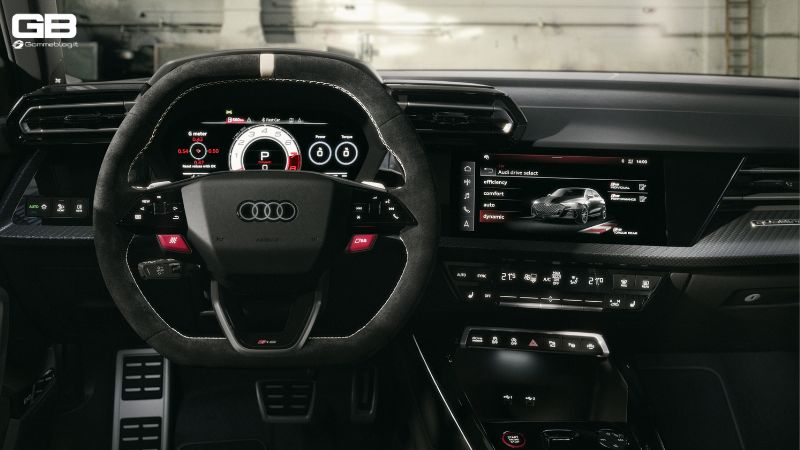 Audi RS 3 competition limited: 400 CV per celebrare i 50 anni del 5 cilindri 2 Audi RS 3 competition limited 2