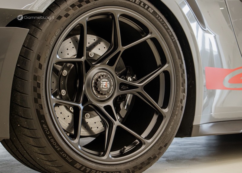 Fondmetal 9RS Fondmetal 9RS