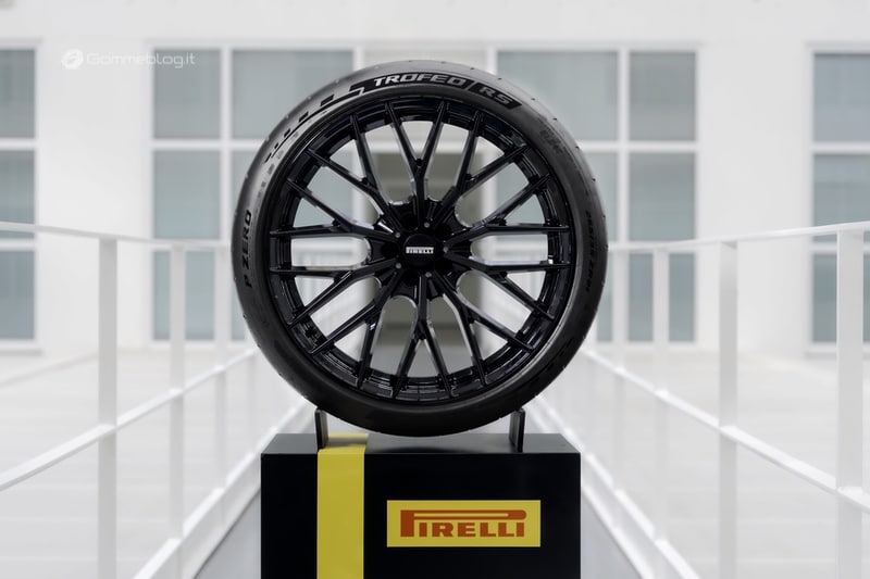 Pirelli 4
