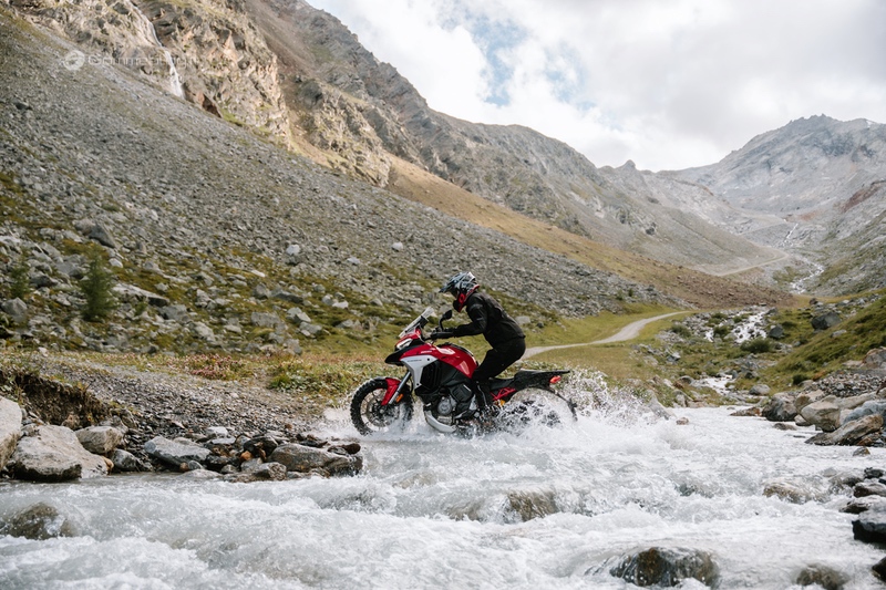 Continental TKC 802: nuovo pneumatico moto adventure 50/50 per travel enduro 4 continental tkc 80 4