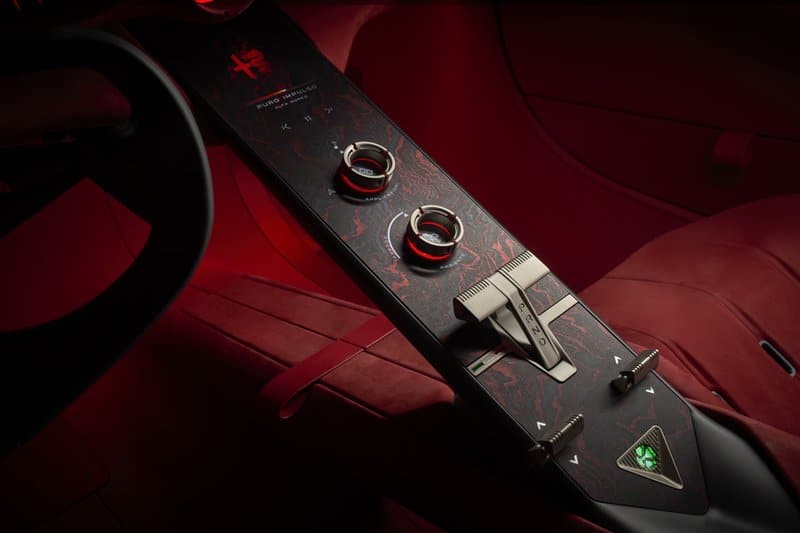 Console Magma Display e comandi fisici nell’abitacolo Alfa Romeo Cuorerosso