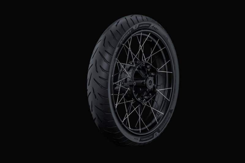 Pneumatico anteriore Bridgestone BATTLAX ADVENTURE A42F su cerchio a raggi