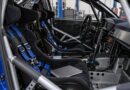 WRC, abitacolo da rally generico con sedili e quaderno delle note – illustrazione IA